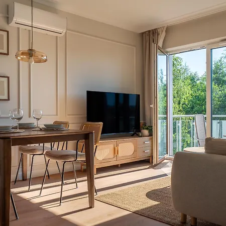 Lniany 36 - Balkon Z Widokiem, Winda, Bezplatny Podziemny Parking * Kudowa-Zdrój